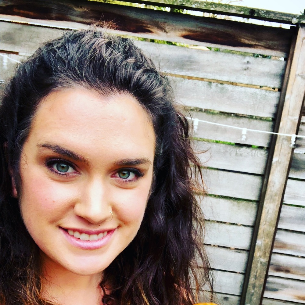 Meet your Posher, Hannah